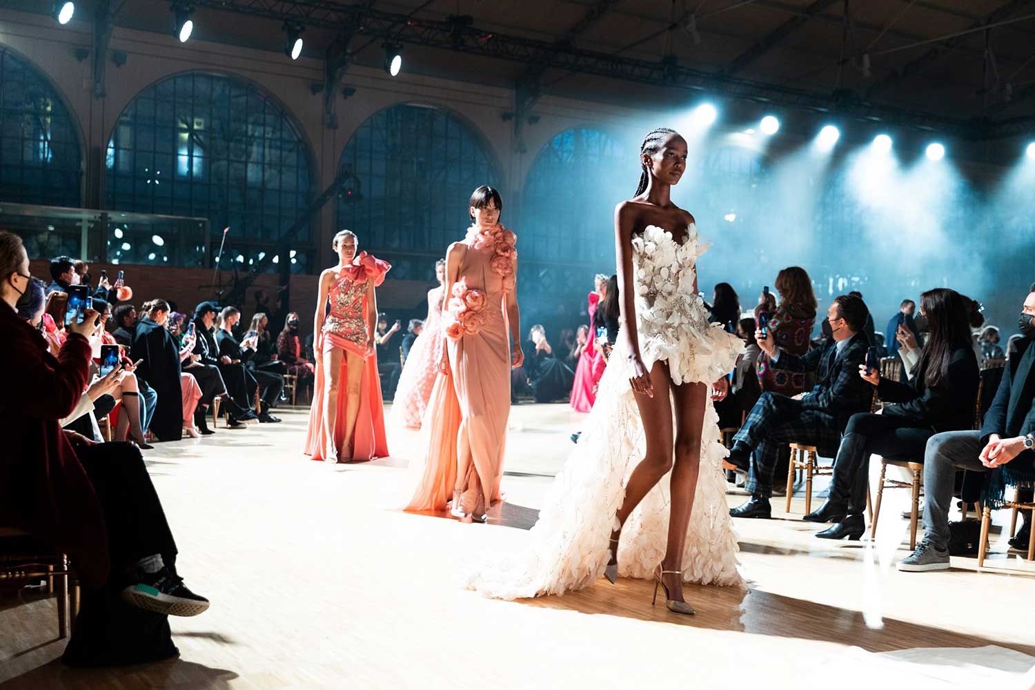New York Fashion Week is the pinnacle of style, creativity, and glamour. Every year, fashion enthusiasts flock to the Big Apple to witness breathtaking runway shows and exclusive events.